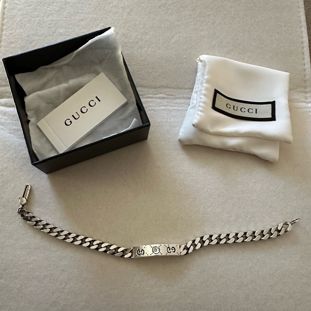 Gucci Men's Ghost ID Bracelet sterling 8" length 1 3/8 pendant
